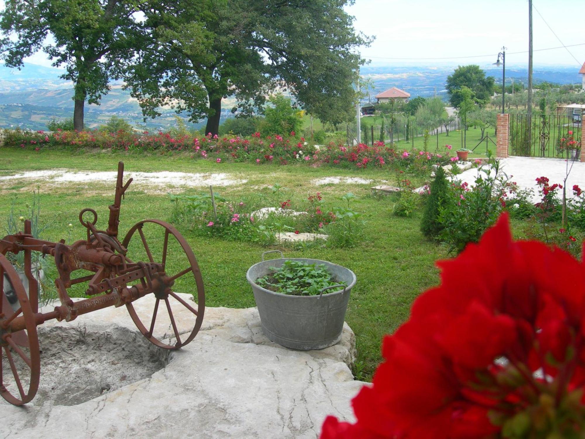 Agriturismo Borgo San Martino Abbateggio Dış mekan fotoğraf