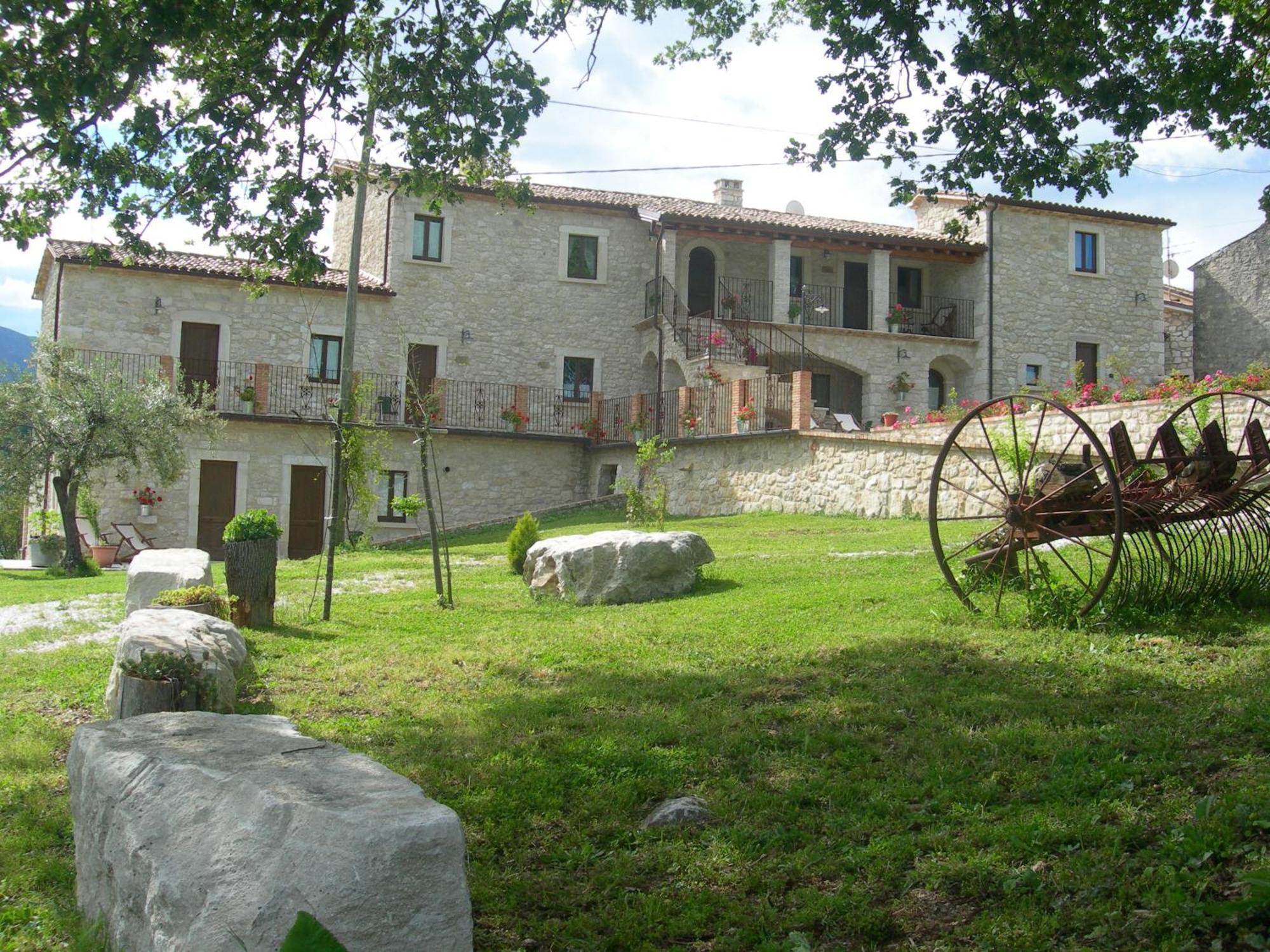 Agriturismo Borgo San Martino Abbateggio Dış mekan fotoğraf