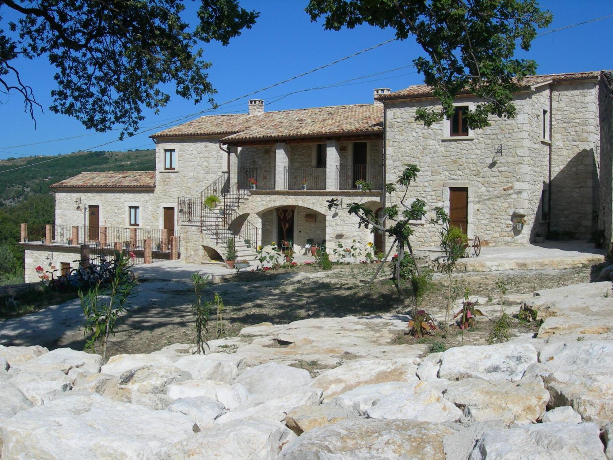 Agriturismo Borgo San Martino Abbateggio Dış mekan fotoğraf