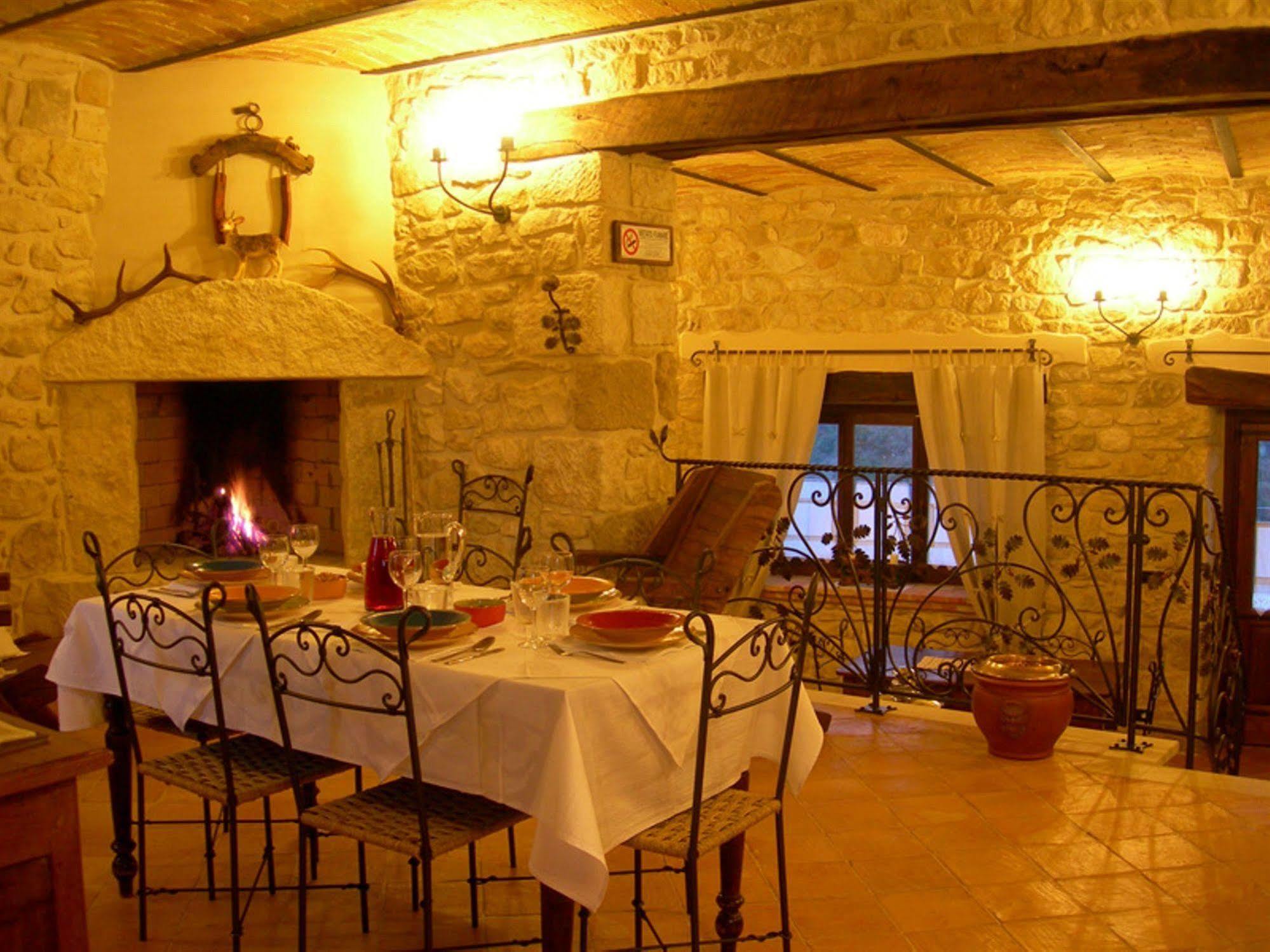 Agriturismo Borgo San Martino Abbateggio Dış mekan fotoğraf