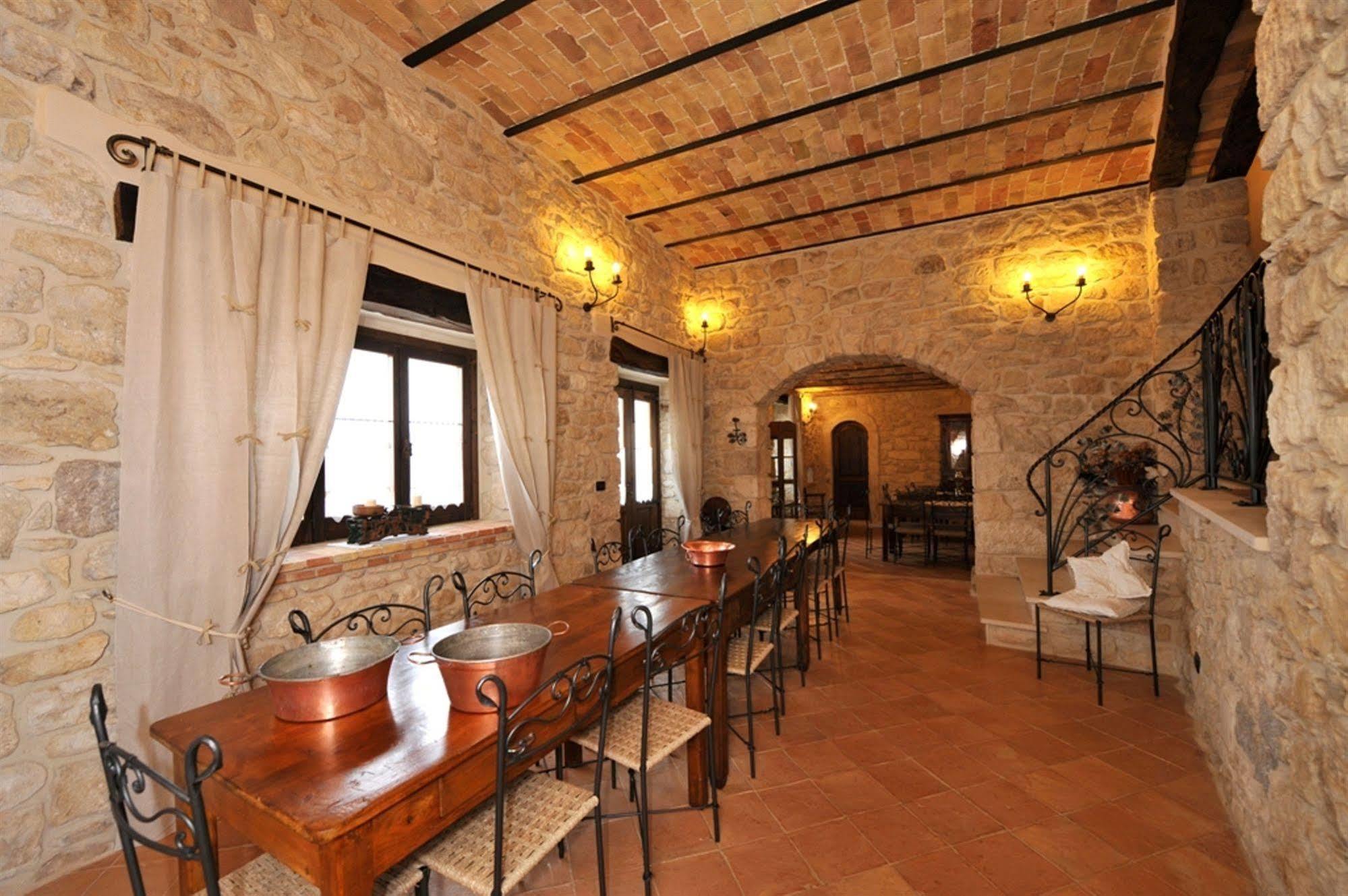 Agriturismo Borgo San Martino Abbateggio Dış mekan fotoğraf